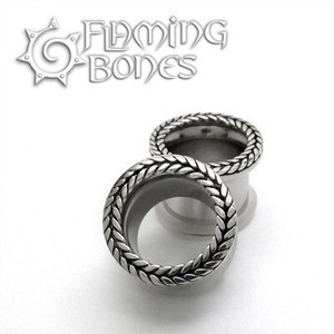 316LVM Steel with Silver Classic Braided Accent Eyelets