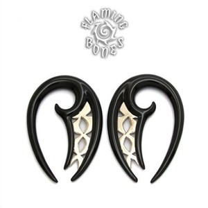 Black Water Buffalo Horn Chalaz Lattice Hooks with Silver Accents